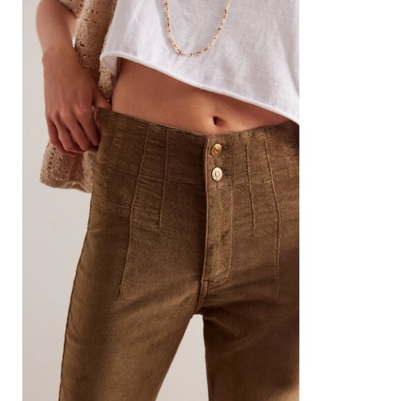 new Free People Jayde Flare Jeans in Fir green 252 - Picture 6 of 6